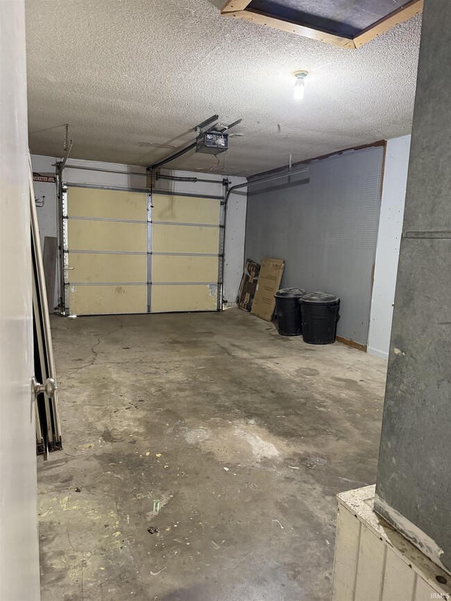 Foto del edificio - 3333 Kendale Dr