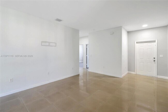 Foto del edificio - 373 NE 26th Pl