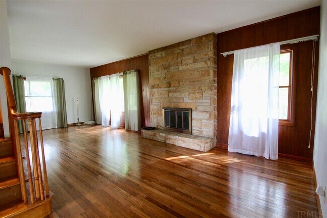 Foto del edificio - 9419 County Rd West 00 N S