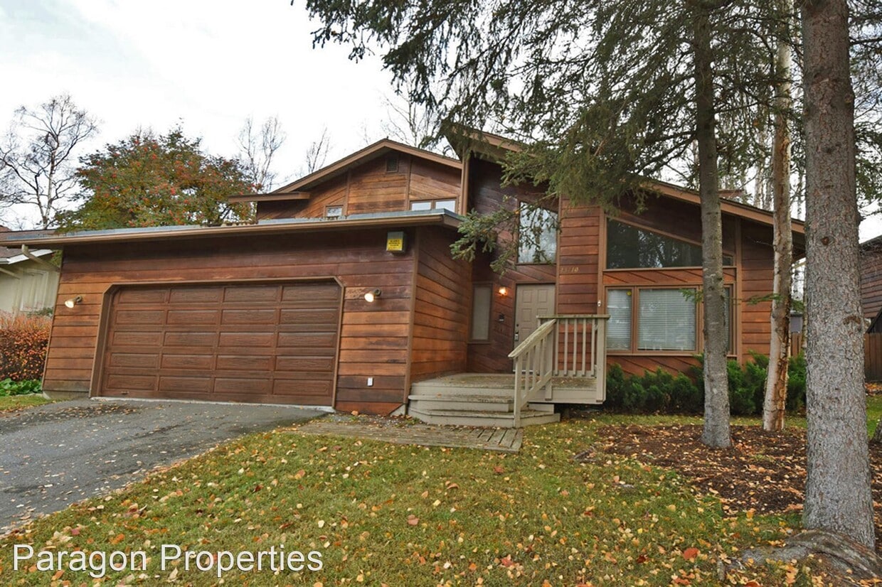 Primary Photo - 4 br, 2.5 bath House - 13710 Vern Drive