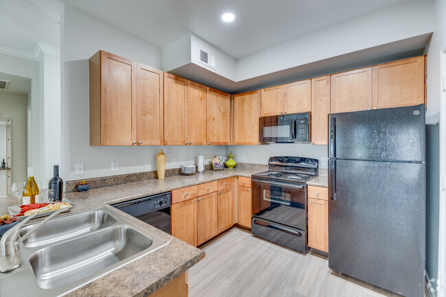 2BR, 2BA - 1130SF - Kitchen - Residences at FortyTwo25 Apartments