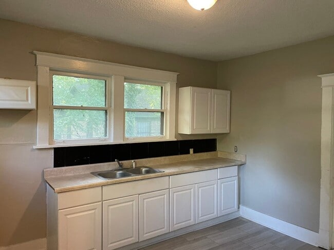 Photo - 2774 Midland Ave House