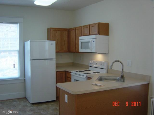 Building Photo - 4703 W Virginia Ave