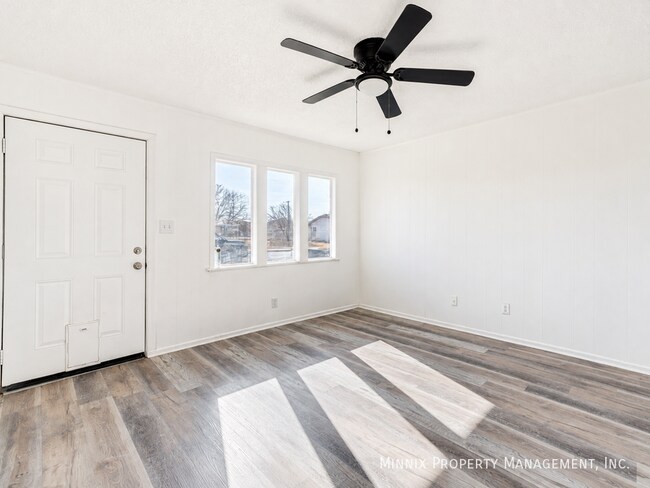 Foto del edificio - 1517 E 27th St