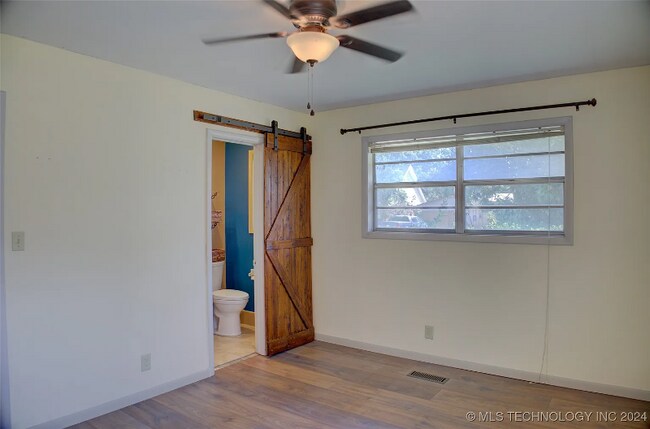 Building Photo - 1566 S 68th E Ave