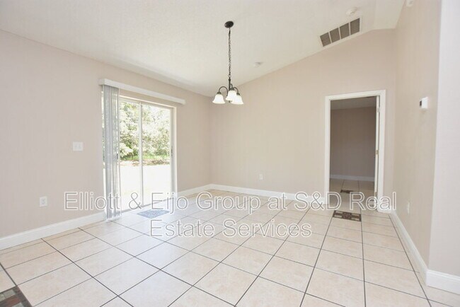 Building Photo - 1723 Pilchard Dr
