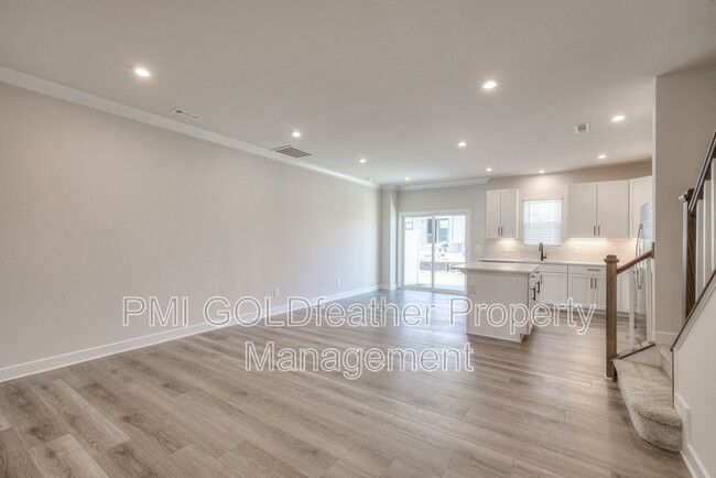 Foto del edificio - 2009 Walnut Ln