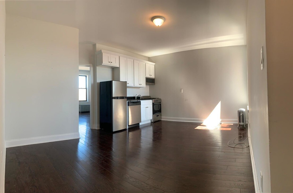 Foto principal - 218 74th St