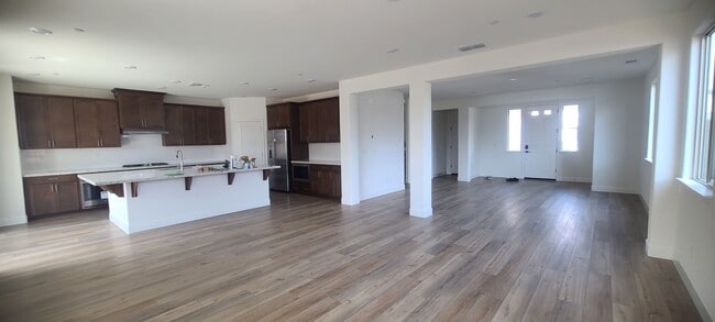 Building Photo - MOVE-IN SPECIAL! Lumiere @ Sierra West, Ro...