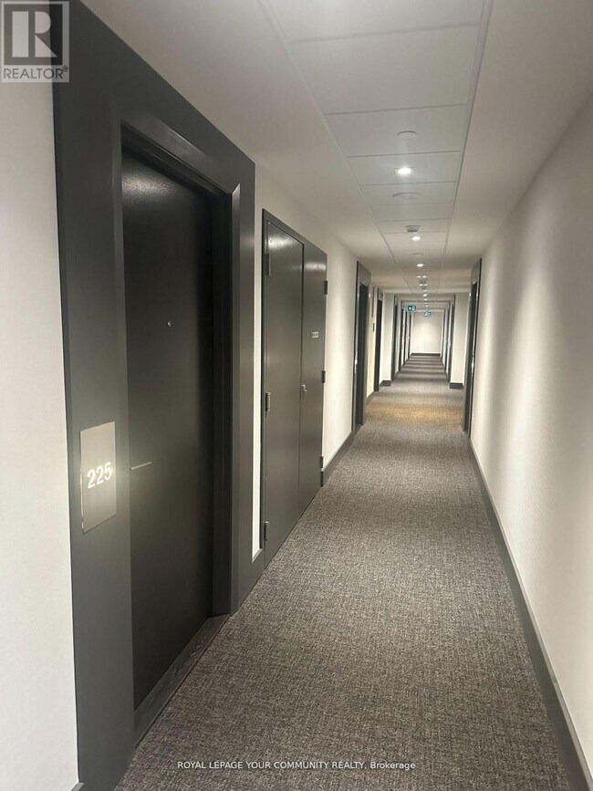 Photo du bâtiment - 8868 Yonge St