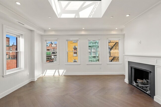 Building Photo - 537 Boylston St
