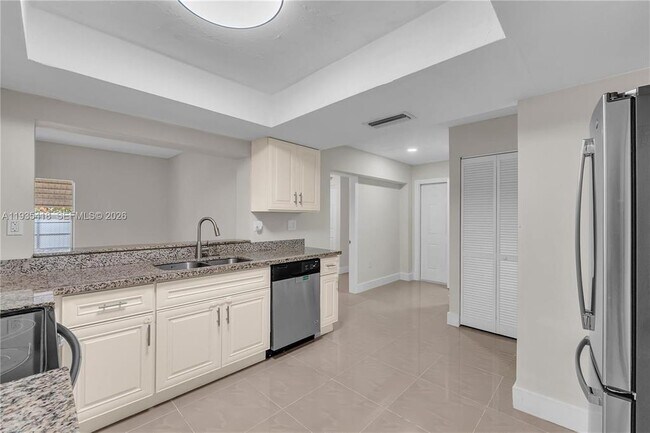 Foto del edificio - 8400 NW 25th St