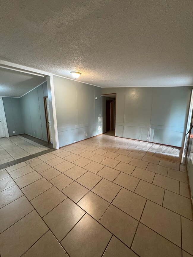 Building Photo - 286 Vestry Rd