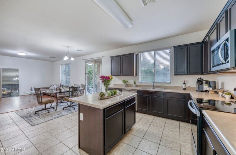 Primary Photo - 17606 N 17th Ln