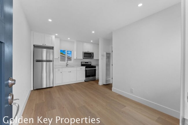Building Photo - Welcome to our newly remodeled apartment i...