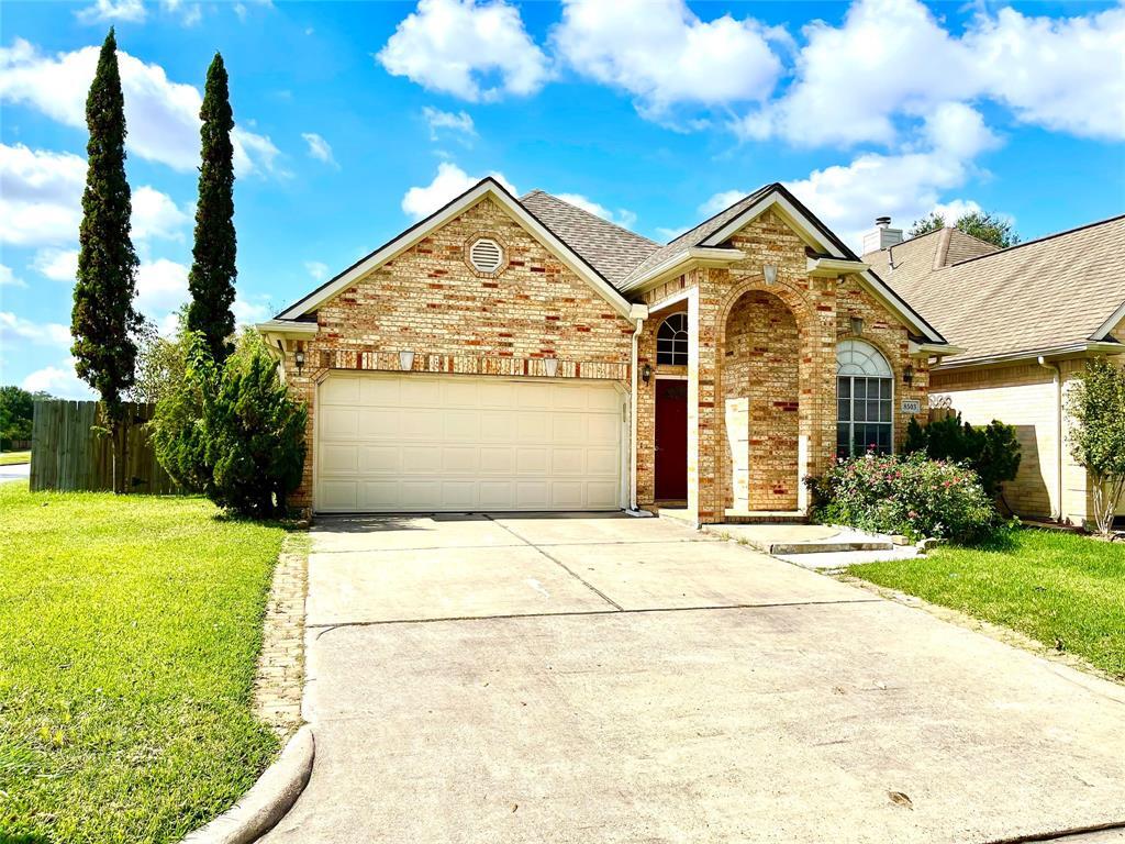 Foto principal - 8503 Raybluff Ln