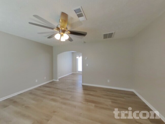 Foto del edificio - 1109 Shallowbrook Trail S