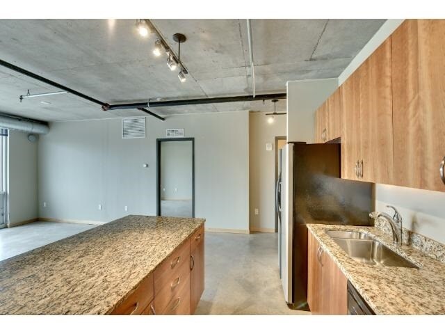 True Dedicated Enclosed 1 Bedroom with Window - 730 N 4th St