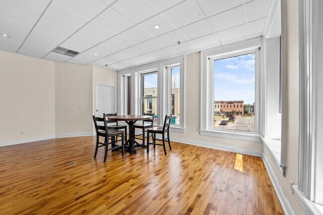 Foto del edificio - 44 S Jefferson St