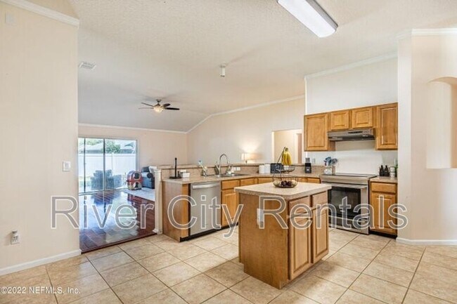 Building Photo - 2848 Pebblewood Ln
