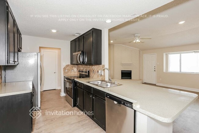 Foto del edificio - 2665 Claremont Dr