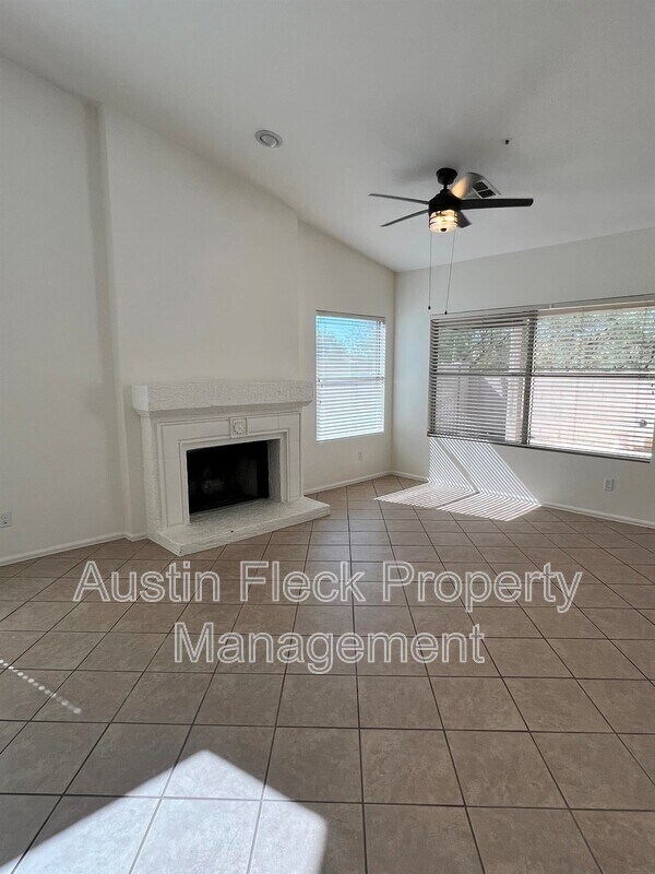 Building Photo - 19002 N 90th Pl