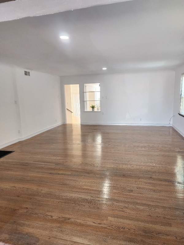 Foto del edificio - 3722 Sacramento Ave