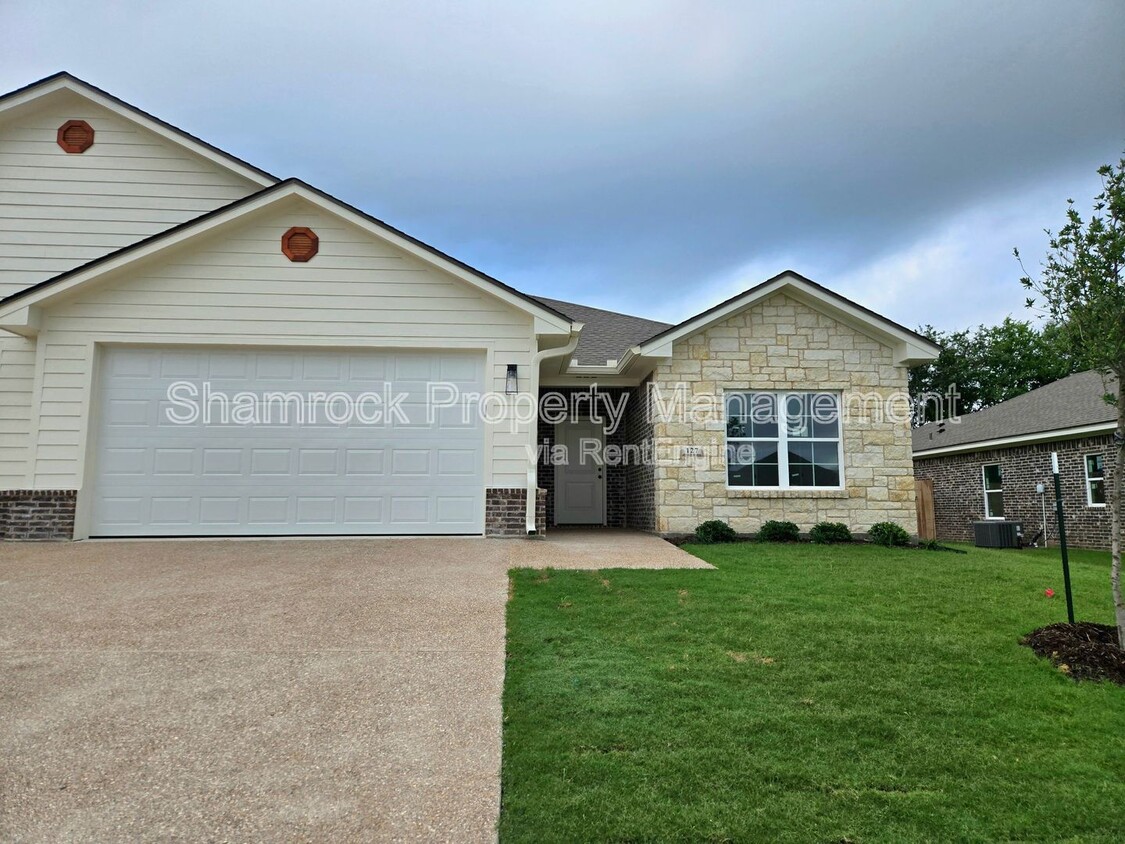 Foto principal - 127 Windmill Wy