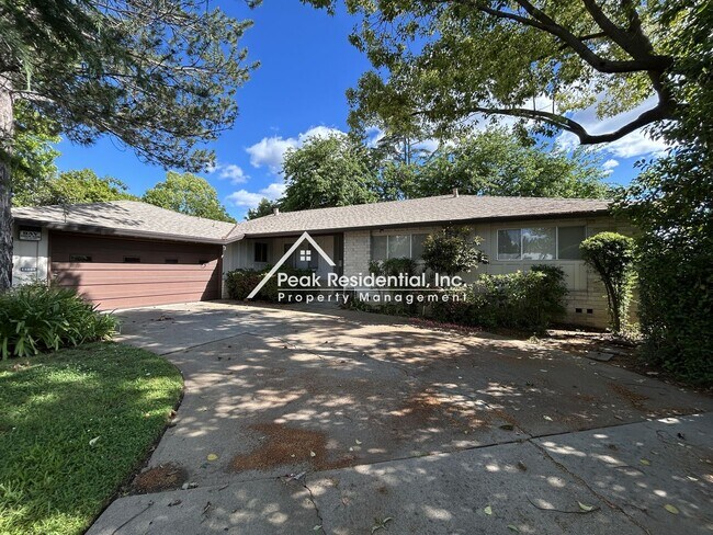 Building Photo - Wonderful 4bd/2ba Fair Oaks Home!