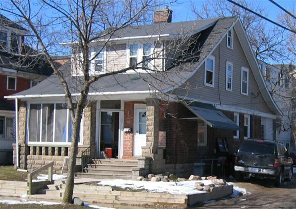 Building Photo - 1207 Oakland Ave