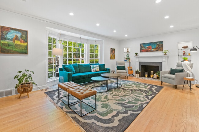 Foto del edificio - 9526 Lawndale Ave