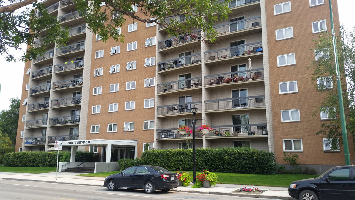 Primary Photo - 800 Corydon Av
