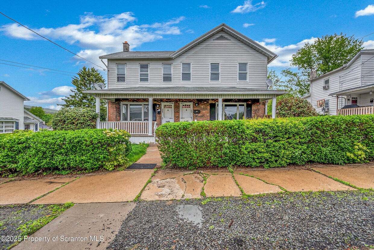 Foto principal - 306 Cleveland St