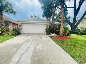 Building Photo - 1738 Golfview Dr