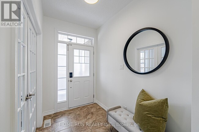 Building Photo - 113 Lily Pond St