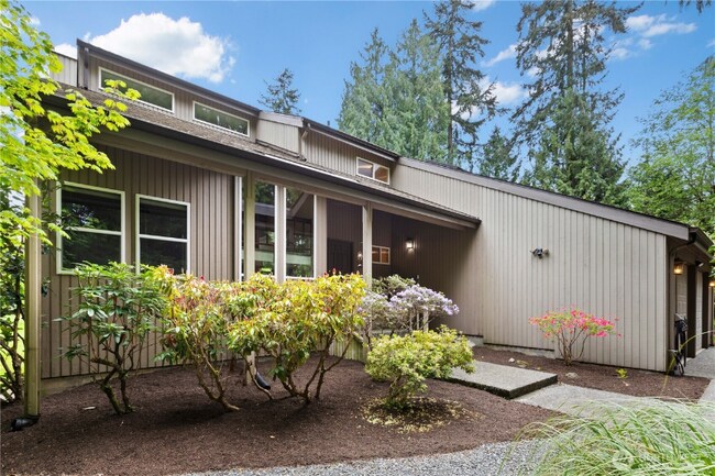 Foto del edificio - 21521 47th Ave SE