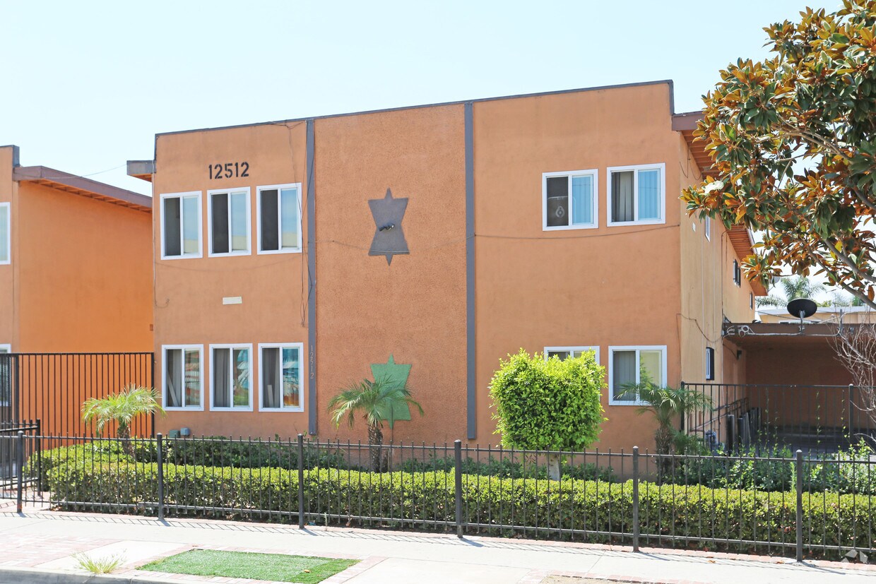 Foto del edificio - 12512 Keel Ave