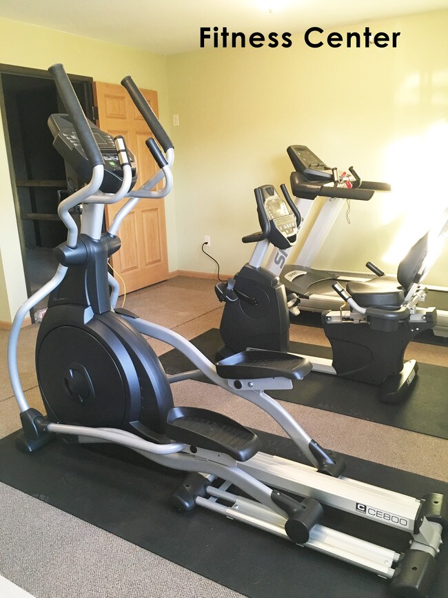 1028 Berry Ave, Tomah, WI 54660 Apartment for Rent in Tomah, WI