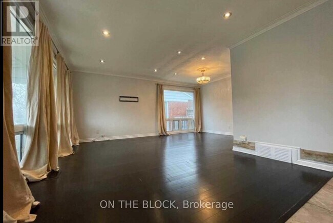 Photo du bâtiment - 6 Laxford Ave