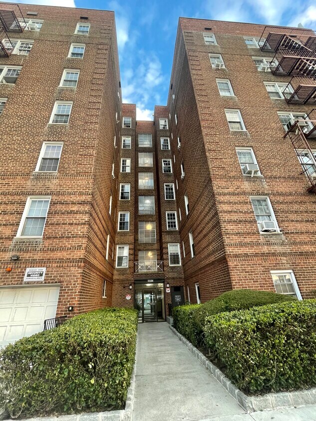 Primary Photo - 8504 63rd Dr