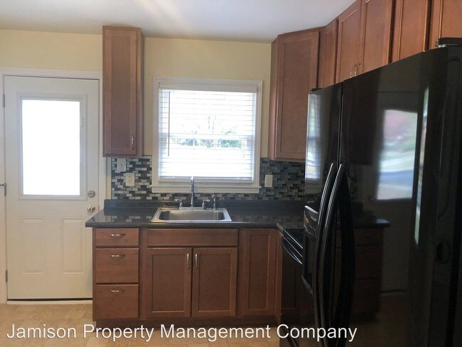 Foto del edificio - 2 br, 1 bath House - 3756 Dresden Dr E