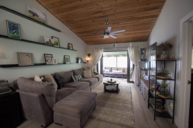 Foto del edificio - 8356 NW 37th Pl