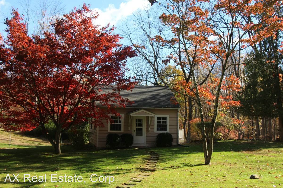 Primary Photo - 123 Armonk Rd
