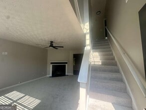Building Photo - 7467 Petunia Dr