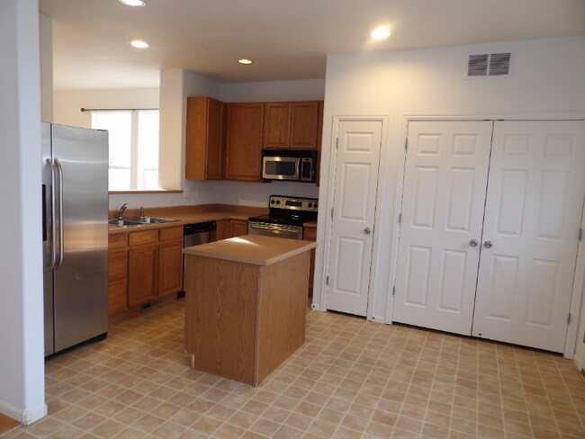 Building Photo - 2258 Falkirk Dr