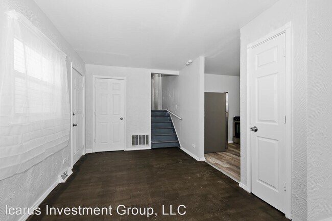 Building Photo - 5 br, 2 bath House - 11318 S. Carpenter St