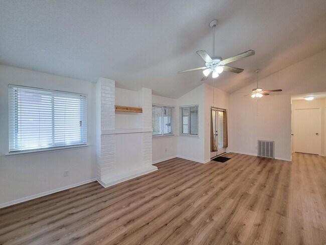 Foto del edificio - 17808 Northway Ct