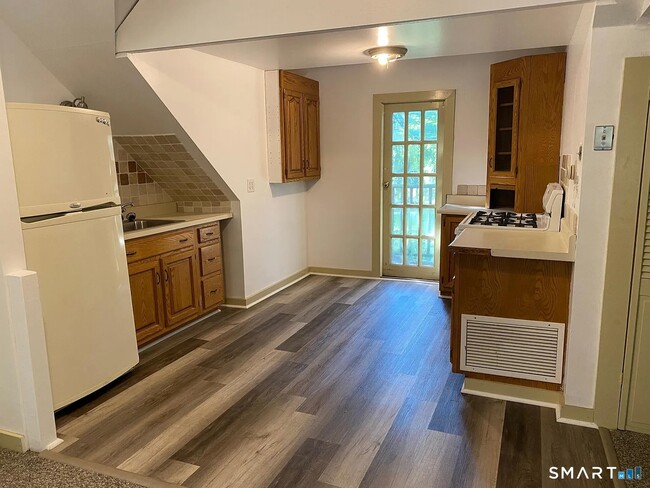 Building Photo - 44 Wolfpits Rd.