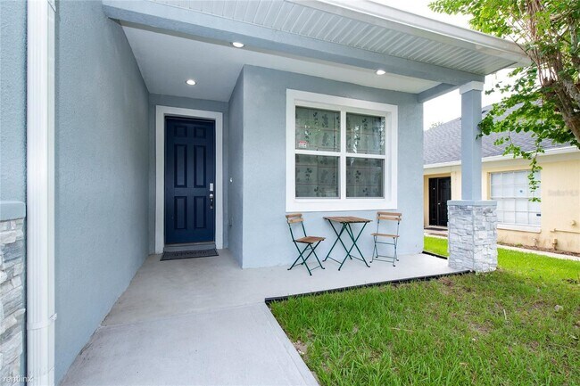 Foto del edificio - 3 br, 2 bath House - 1081 Universal Rest P...