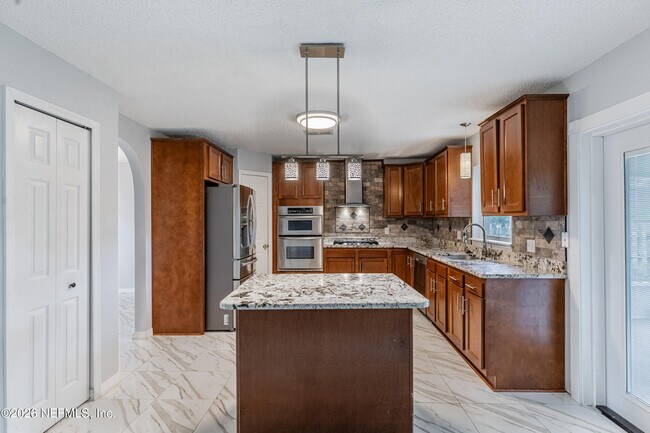 Building Photo - 3388 Glenn Hollow Ct